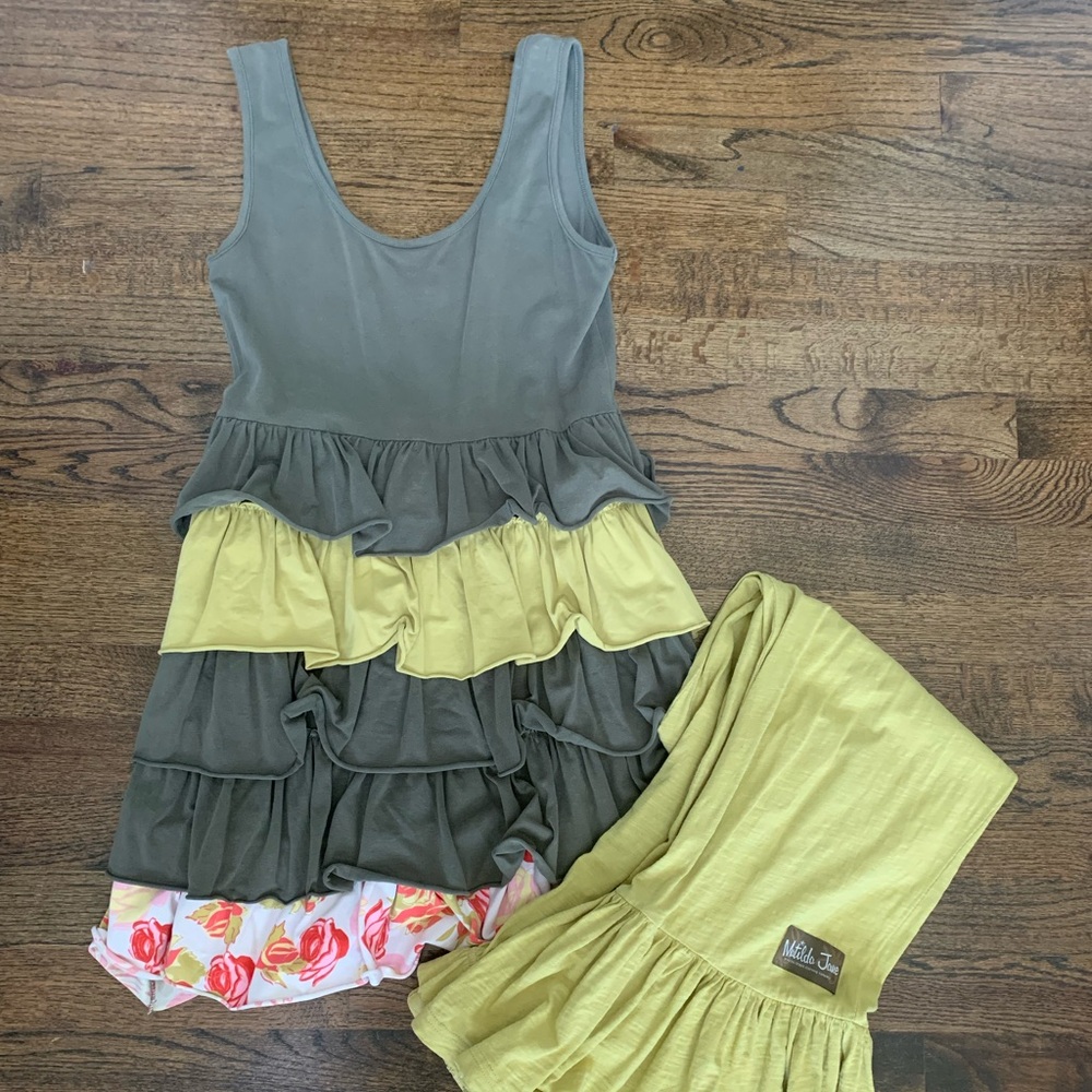 Matilda Jane Vintage Xanadu Tunic and Ruffle Pants Size Small